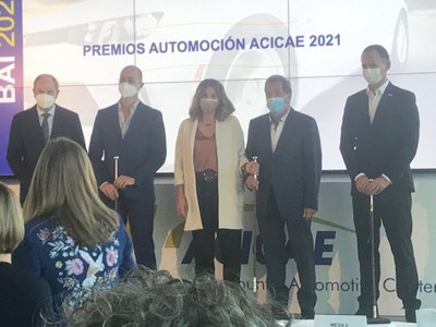 ACICAEk automobilgintza saria  eman dio ELAY taldeari